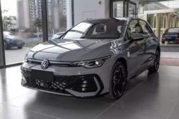 
										Volkswagen Golf full									