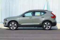 
										Volvo XC40 full									