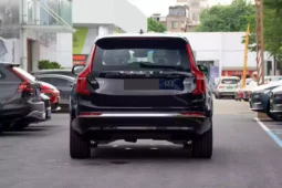 
										Volvo XC90 full									