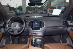 
										Volvo XC90 full									